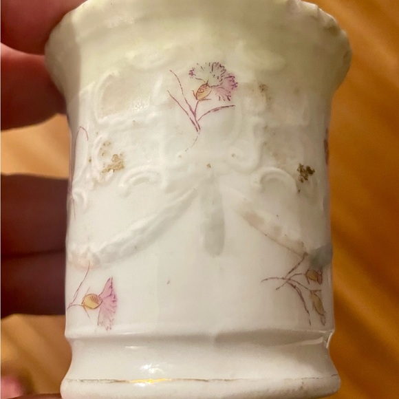 Antique WEIMAR fine china from Germany - sweet 2" x 2" toothpick holder - lovely - Picture 3 of 11